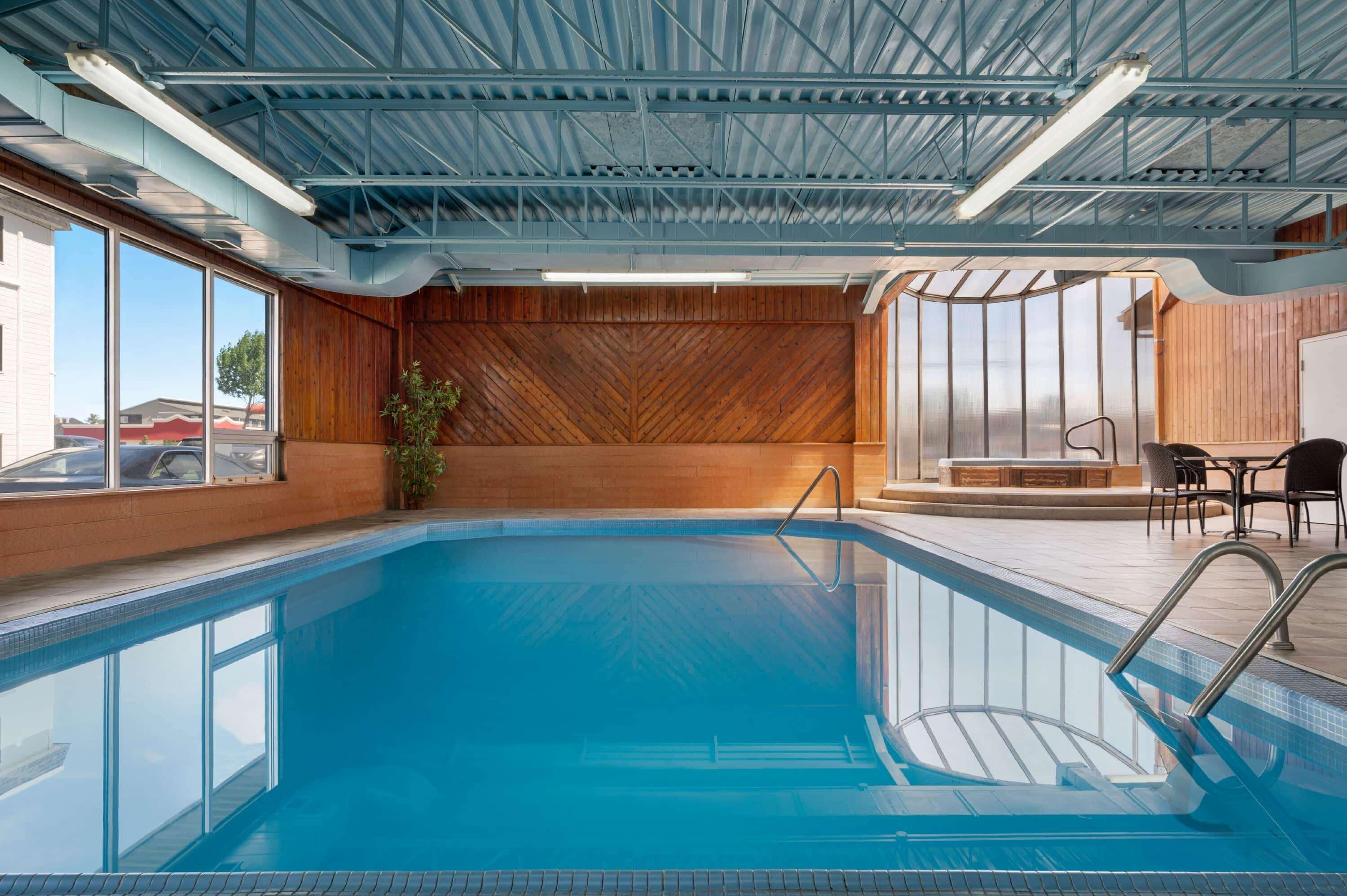Days Inn By Wyndham Fredericton Exteriör bild
