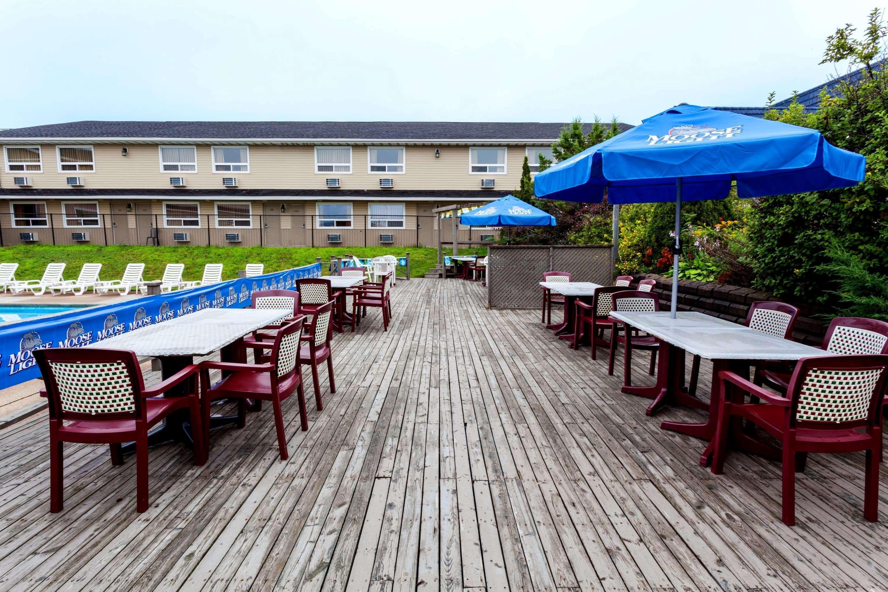 Days Inn By Wyndham Fredericton Exteriör bild