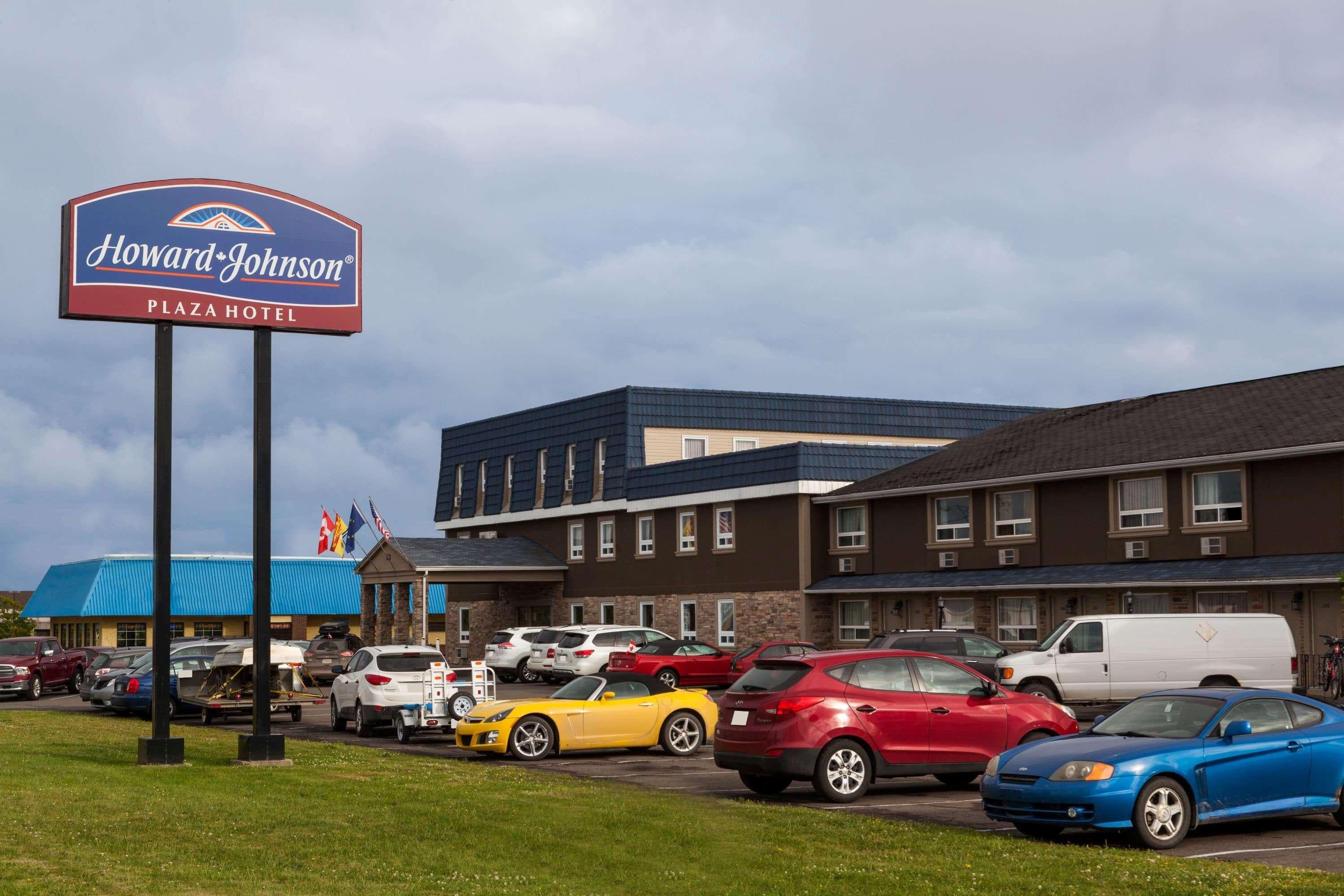 Days Inn By Wyndham Fredericton Exteriör bild