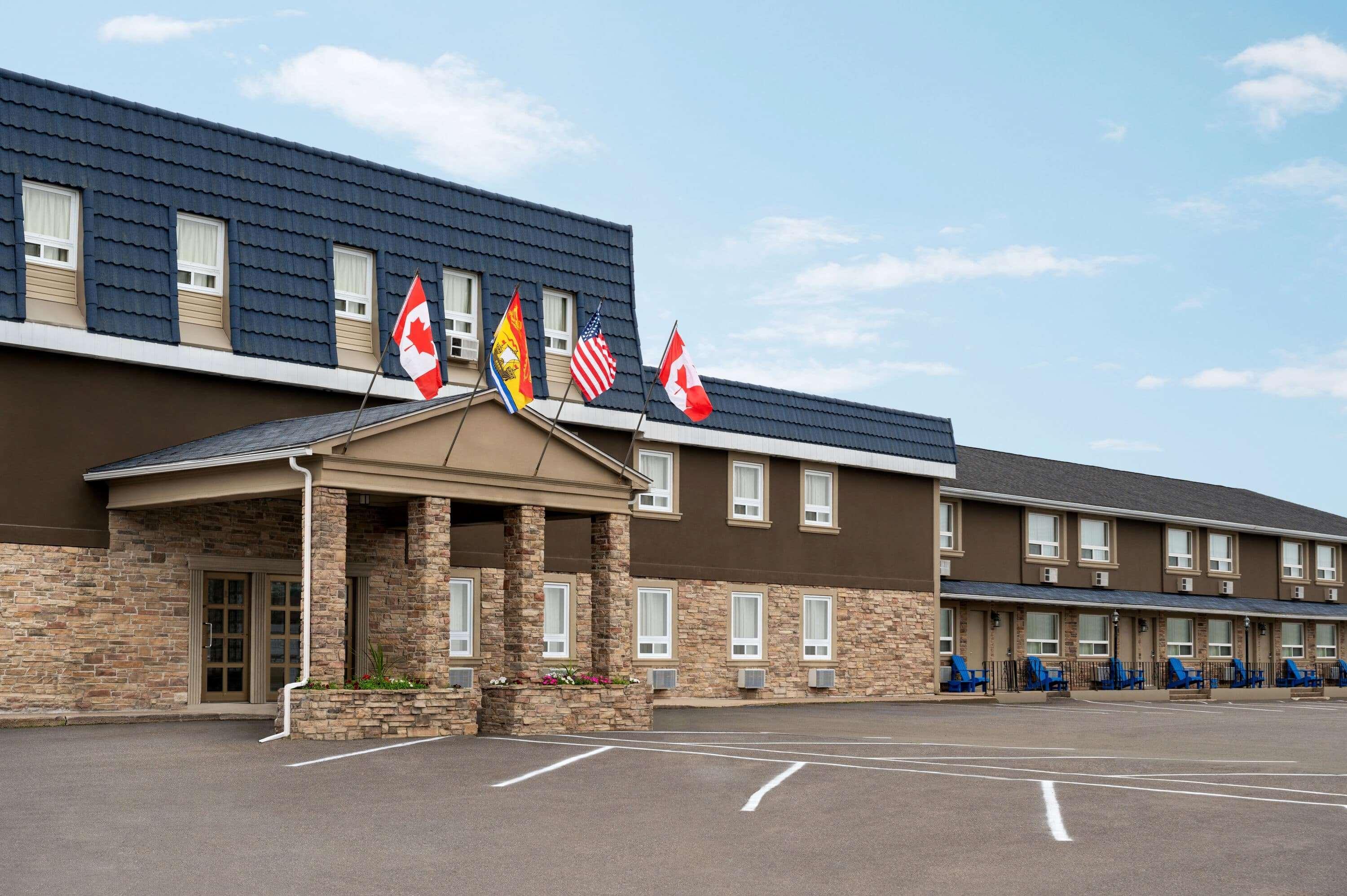 Days Inn By Wyndham Fredericton Exteriör bild
