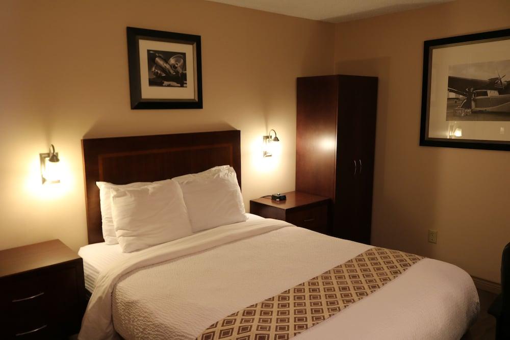 Days Inn By Wyndham Fredericton Exteriör bild